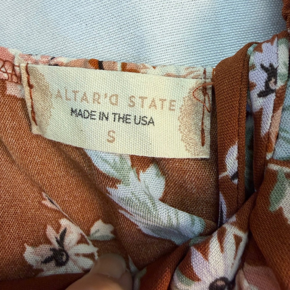 Altar'd State Rust Floral Lace Up Back Crop Top Long Sleeve Blouse Small - Picture 4 of 7